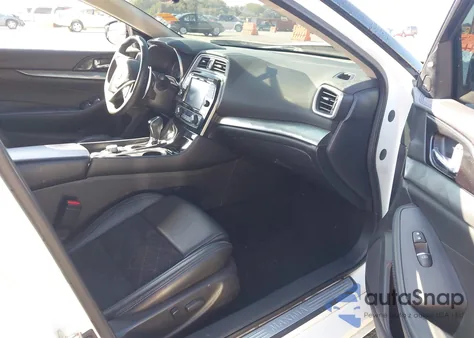 2017 Nissan Maxima 3.5 Sr z USA, uszkodzony, nr VIN 1N4AA6AP2HC435795